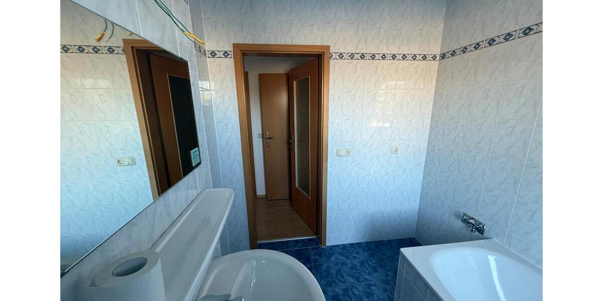 Dachgeschoßwohnung Greiz - 2 Zimmer, 50 m&sup2;, 289&euro; | Angebot:24511704