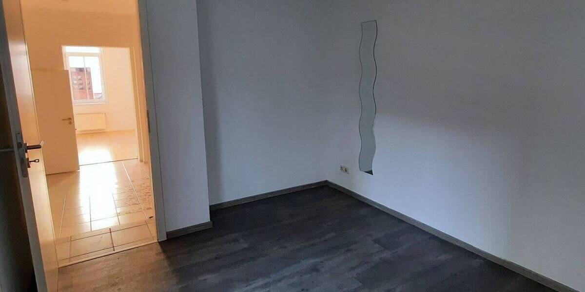 Etagenwohnung Gera Ostviertel - 2 Zimmer, 66 m&sup2;, 340&euro; | Angebot:26912932