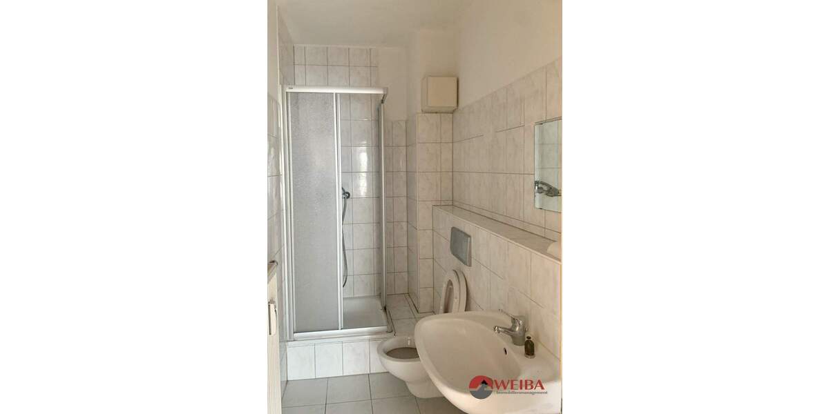 Großzügige 6-Zimmer-Dachgeschosswohnung in Gera Debschwitz 6 zimmer