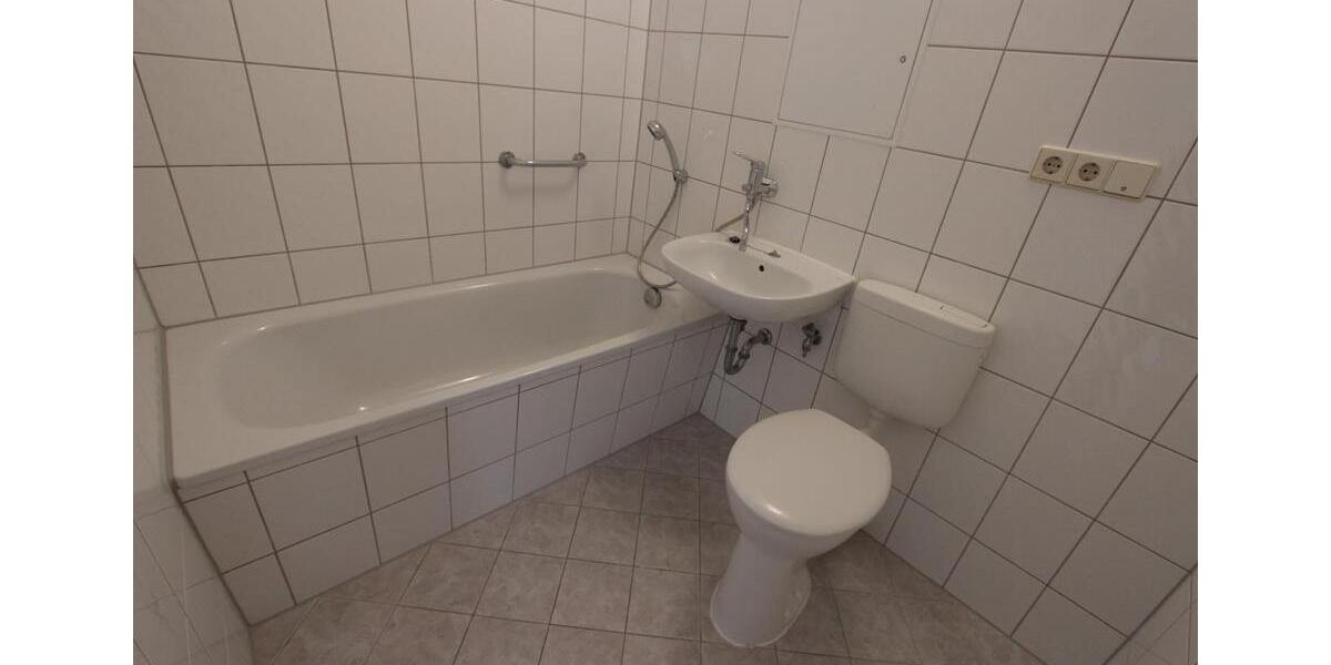 Etagenwohnung Gera Lusan - 3 Zimmer, 82 m&sup2;, 440&euro; | Angebot:26348069