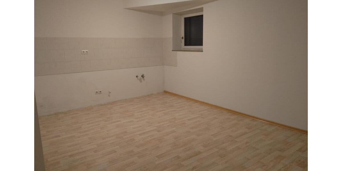 Erdgeschoßwohnung Zeulenroda-Triebes Triebes - 4 Zimmer, 104 m&sup2;, 780&euro; | Angebot:26169251