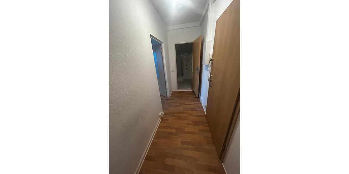 Etagenwohnung Gera Lusan - 1 Zimmer, 34 m&sup2;, 220&euro; | Angebot:26623726
