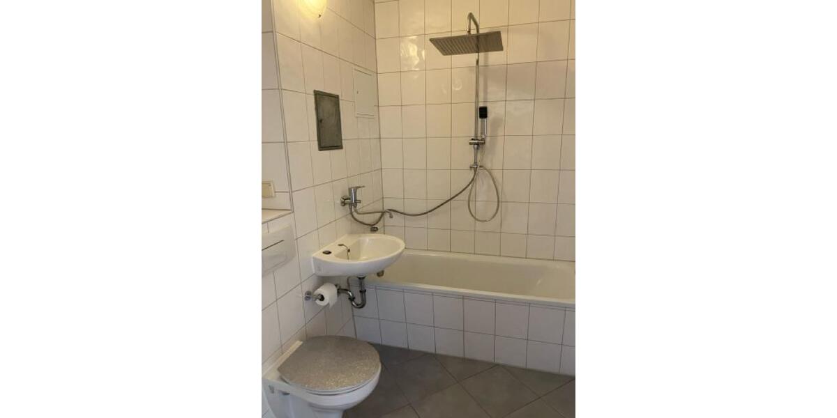 Etagenwohnung Gera Lusan - 4 Zimmer, 71 m&sup2;, 395&euro; | Angebot:26678239