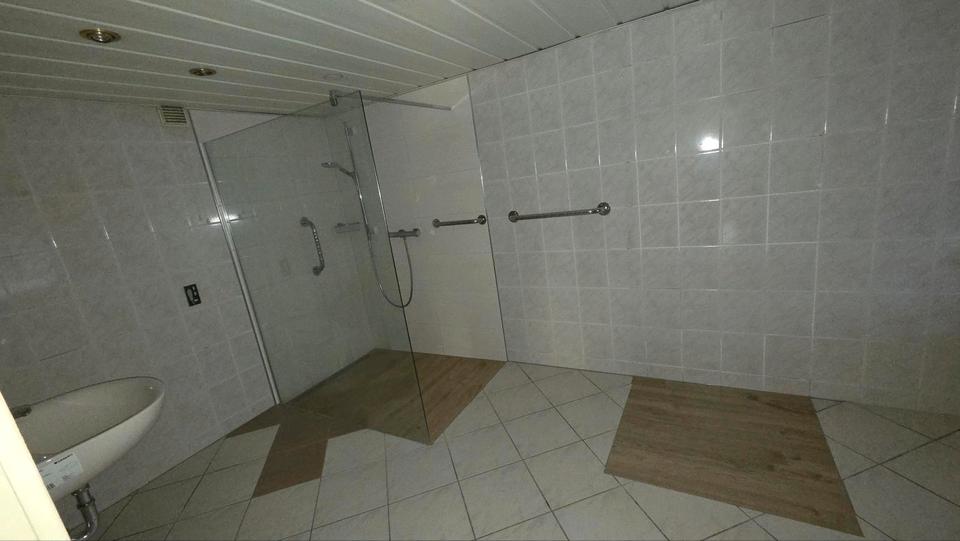 Einfamilienhaus Mohlsdorf-Teichwolframsdorf Teichwolframsdorf - 7 Zimmer, 180 m&sup2;, 81.000&euro; | Angebot:26039274