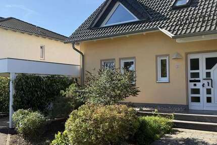 Haus Bad Köstritz - 3 Zimmer, 130 m&sup2;, 1.500&euro; | Angebot:27031493