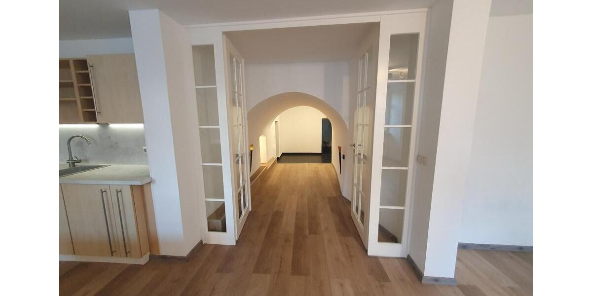 Helle 2-Raumwohnung am Marktplatz von 07607 Eisenberg 2 zimmer