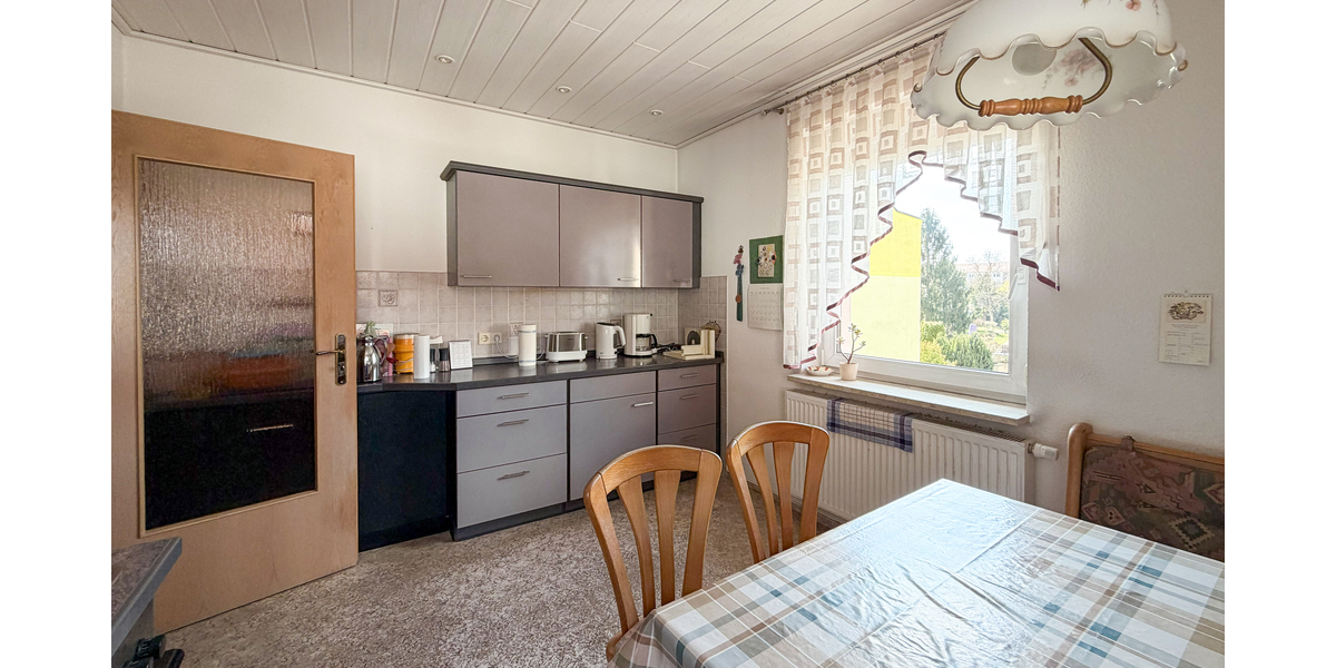 Charmantes Einfamilienhaus mit Substanz, Garage, Garten und Terrasse ! - Einfamilienhaus Gera Zwötzen | Angebot:26193442