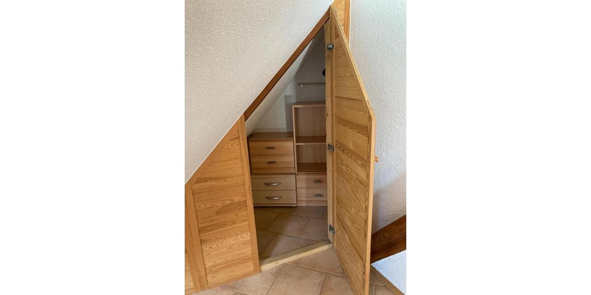 Dachgeschoßwohnung Elsteraue - 2 Zimmer, 60 m&sup2;, 360&euro; | Angebot:25965136