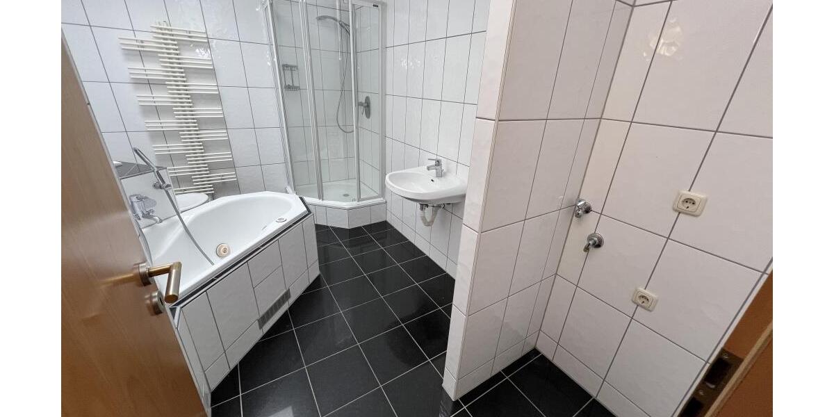 Was für ein Ausblick! 4 Raum Dachgeschoss-Wohnung mit Terrasse! - Etagenwohnung Gera | Angebot:26348904