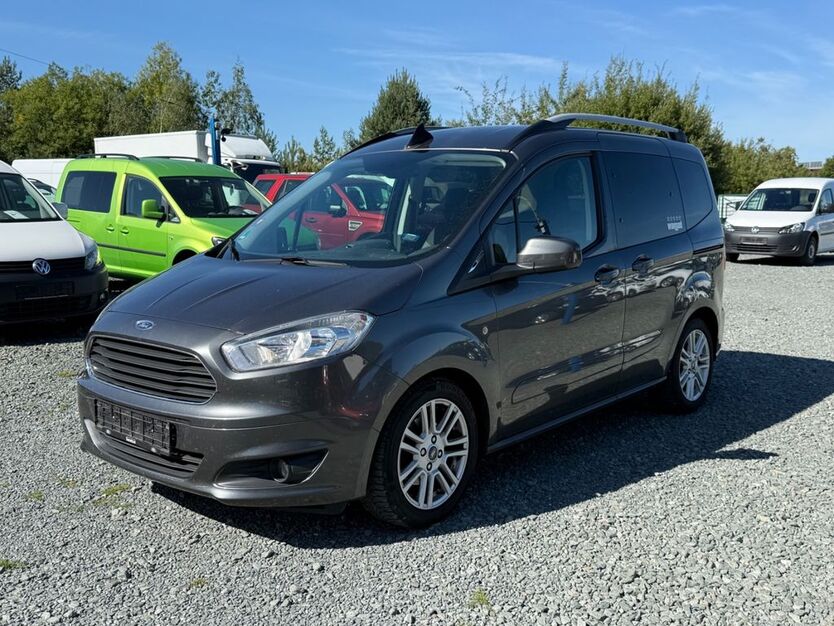 Ford Tourneo Courier 80.930 km 10.499 € Hermsdorf/Schleifreisen 07629