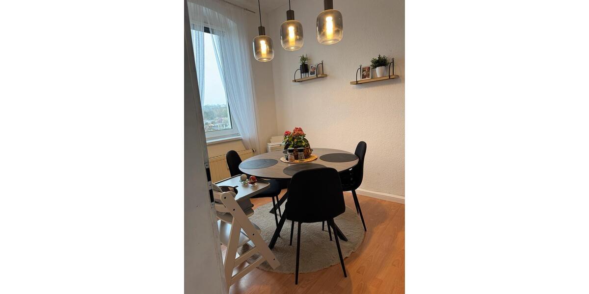 Etagenwohnung Gera Alt-Taubenpreskeln - 5 Zimmer, 90 m&sup2;, 720&euro; | Angebot:26199810