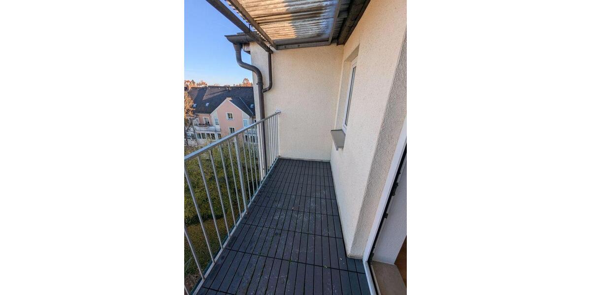 Dachgeschoßwohnung Gera - 3 Zimmer, 86 m&sup2;, 520&euro; | Angebot:26545271