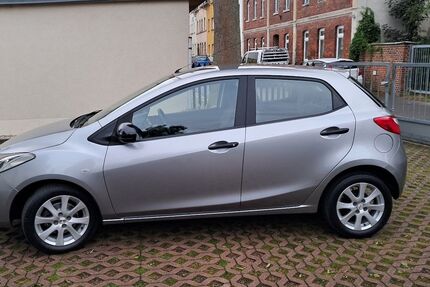 Mazda 2 94.000 km 3.600 € Glauchau 08371