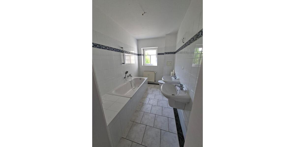 Etagenwohnung Gera Debschwitz - 2 Zimmer, 68 m&sup2;, 640&euro; | Angebot:26693198