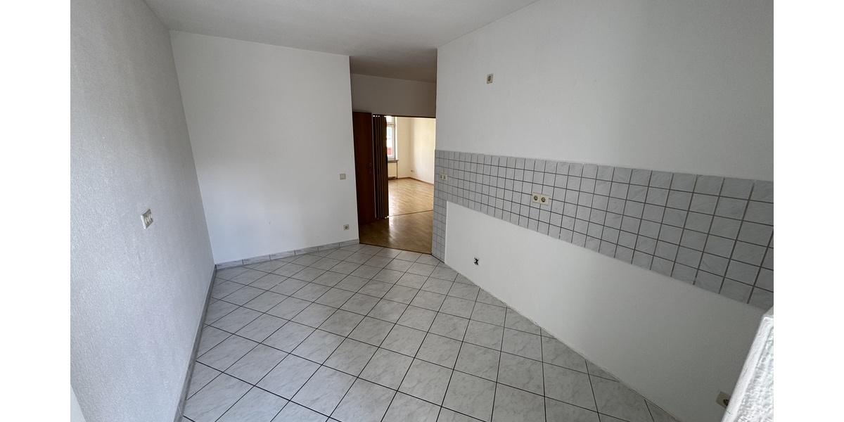 3R.- ETW mit Balkon in guter zentrumsnaher Lage von Gera - Etagenwohnung Gera Ostviertel | Angebot:26348940