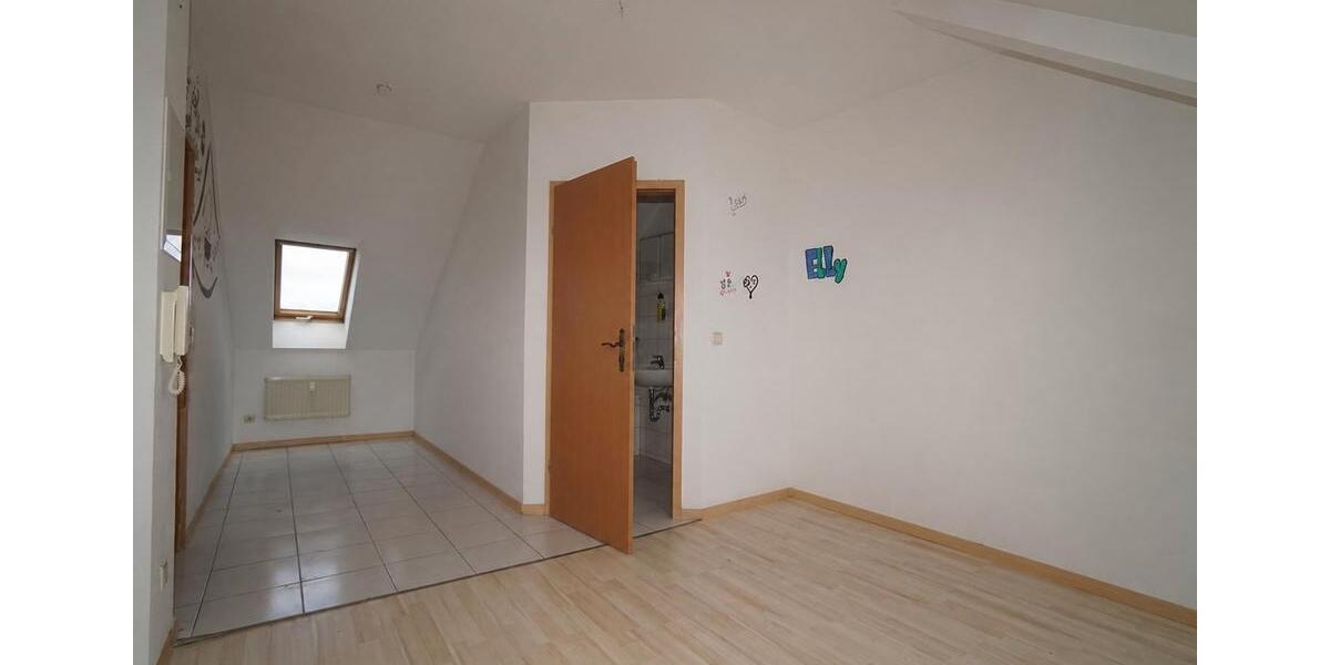 Dachgeschoßwohnung Rositz - 2 Zimmer, 30 m&sup2;, 190&euro; | Angebot:26348346