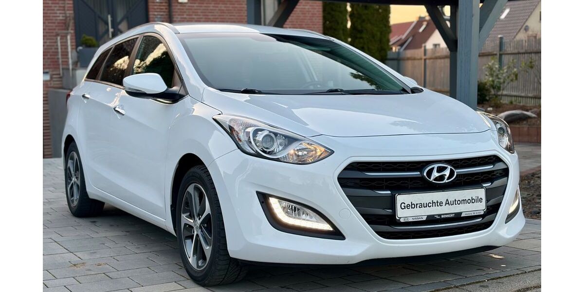 Hyundai i30 119.000 km 13.490 &euro; Altenburg 04600