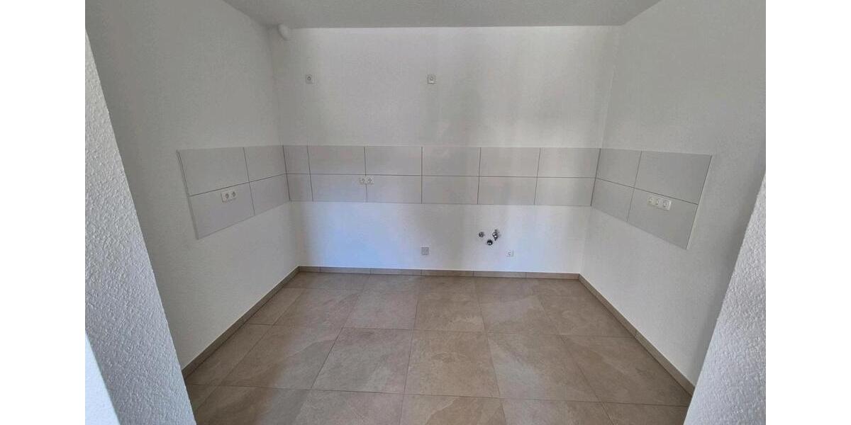 Erdgeschoßwohnung Ronneburg - 2 Zimmer, 61 m&sup2;, 465&euro; | Angebot:26533375