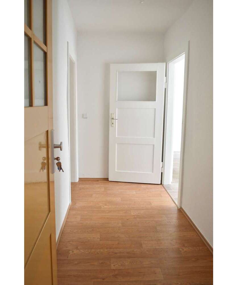 Wohnung zum Mieten in Wünschendorf 253,50 € 39 m²