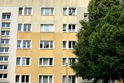 Komplett sanierte Wohnung in grüner, ruhiger Umgebung! Küche und Bad mit Fenster! zimmer