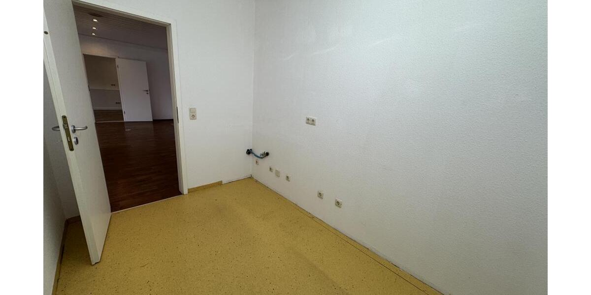 Ihre neue Adresse im Herzen von Gera! Neue Praxis- Büroräume (62 m²) gesucht? - Gewerbeobjekt Gera Ostviertel | Angebot:26336298