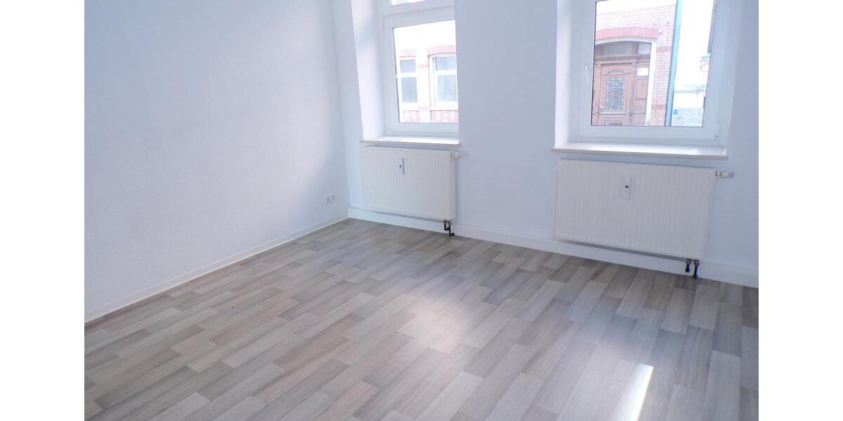 Etagenwohnung Werdau - 5 Zimmer, 108 m&sup2;, 599&euro; | Angebot:25865190