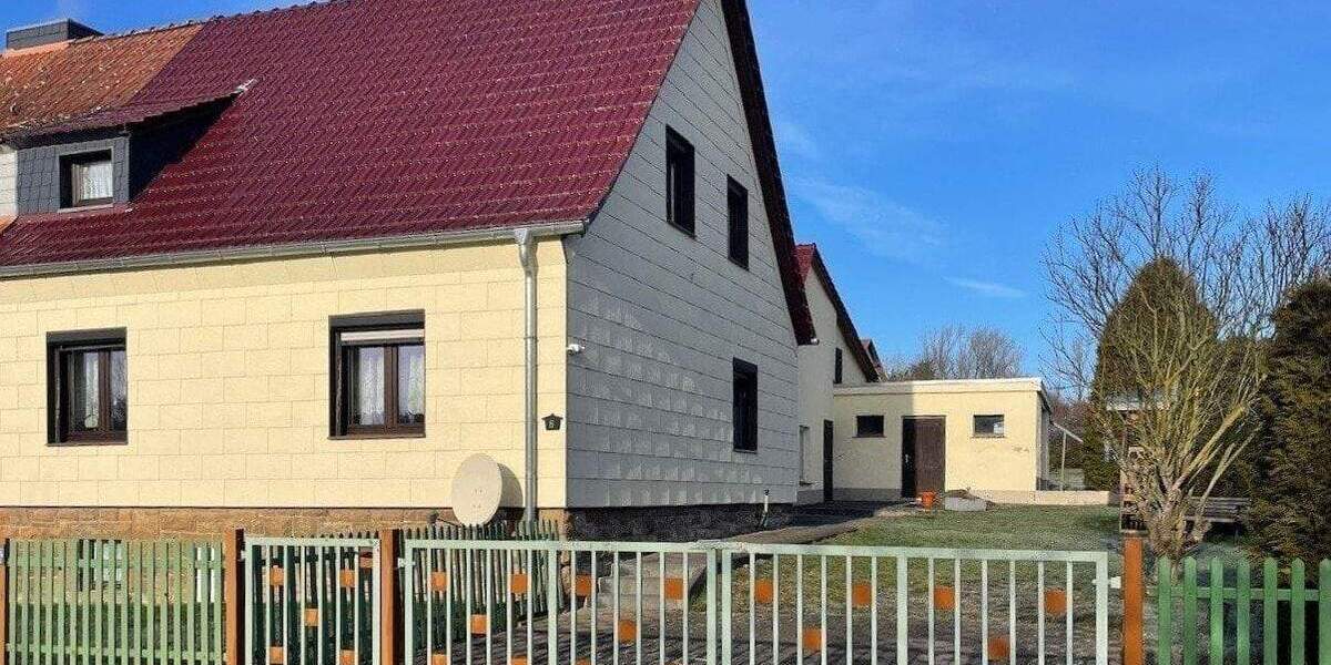 Doppelhaushälfte Droyßig - 4 Zimmer, 100 m&sup2;, 125.000&euro; | Angebot:25689985