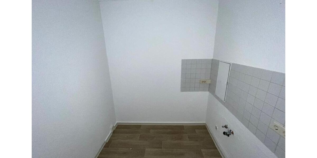 Etagenwohnung Gera Lusan - 2 Zimmer, 48 m&sup2;, 270&euro; | Angebot:25543301