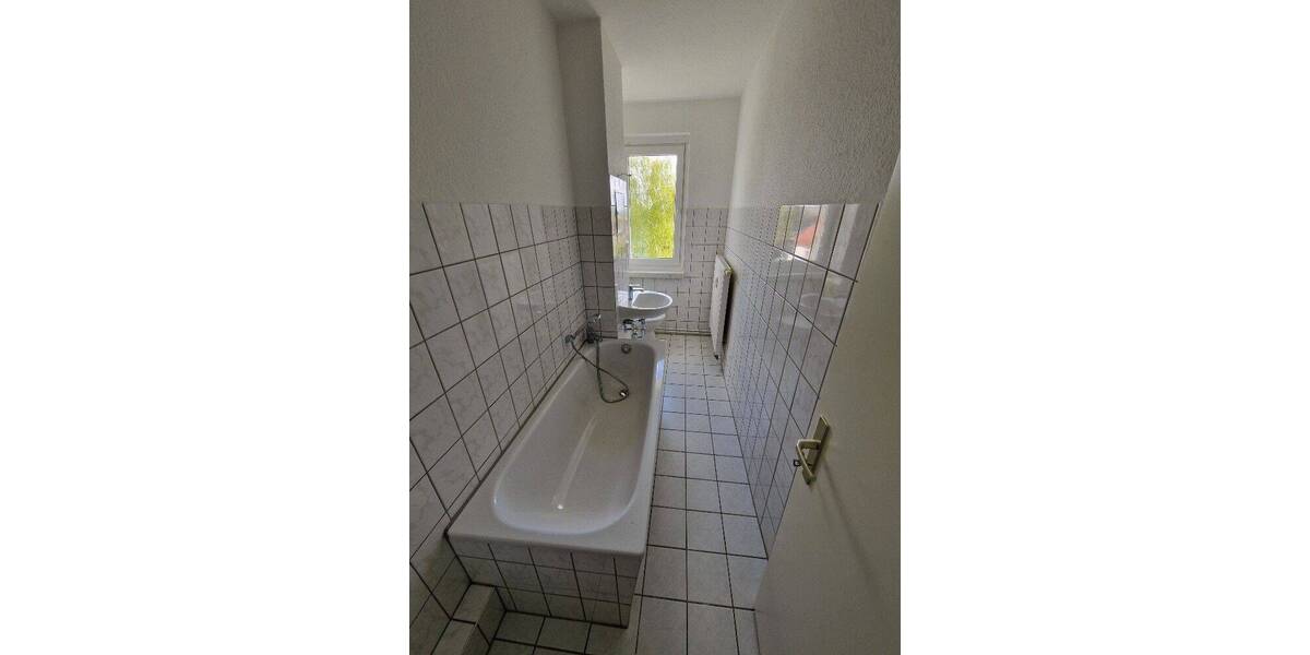 Etagenwohnung Altenburg Südost - 2 Zimmer, 46 m&sup2;, 275&euro; | Angebot:26919900