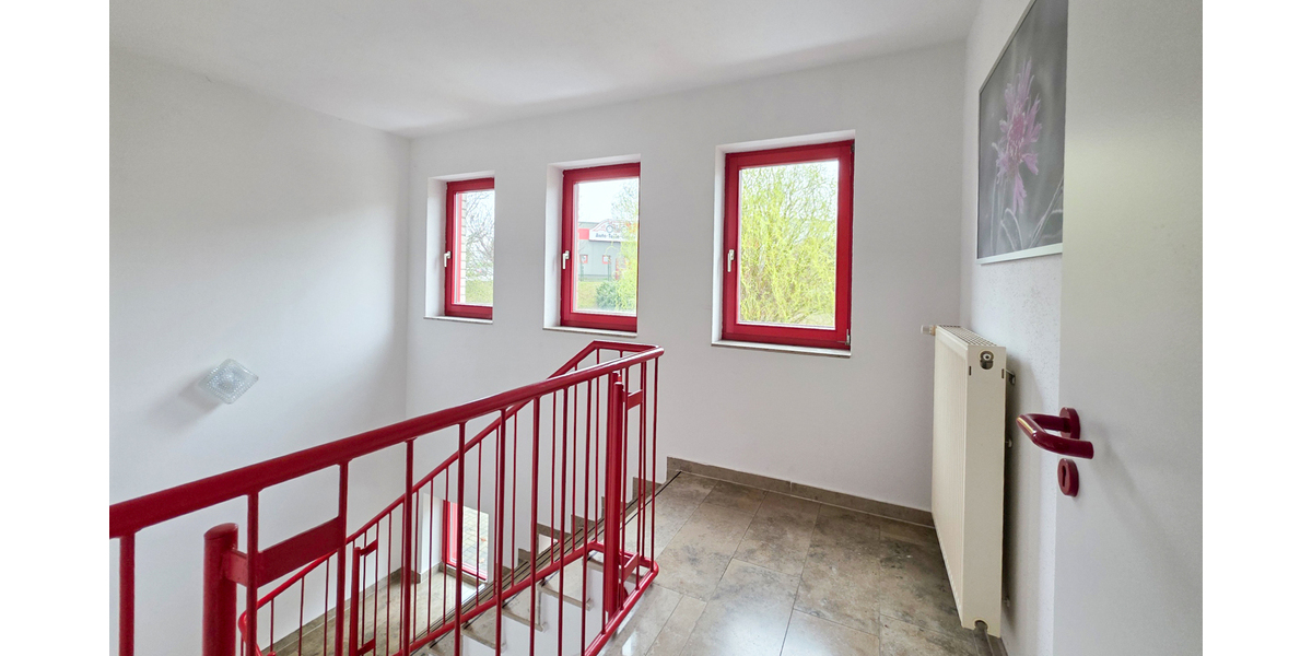 Vielseitiges Bürogebäude zum Verkauf in Gera – Schulungsräume, Parkplätze, gute Lage. - Gewerbeobjekt Gera Bieblach-Ost | Angebot:26237726