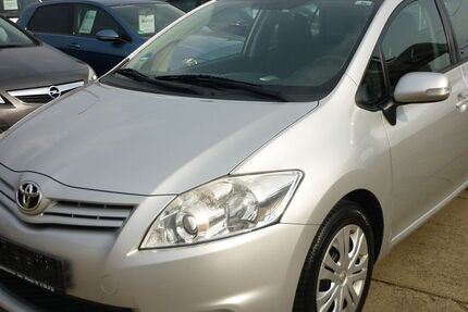 Toyota Auris 177.000 km 5.500 € Gera 07548