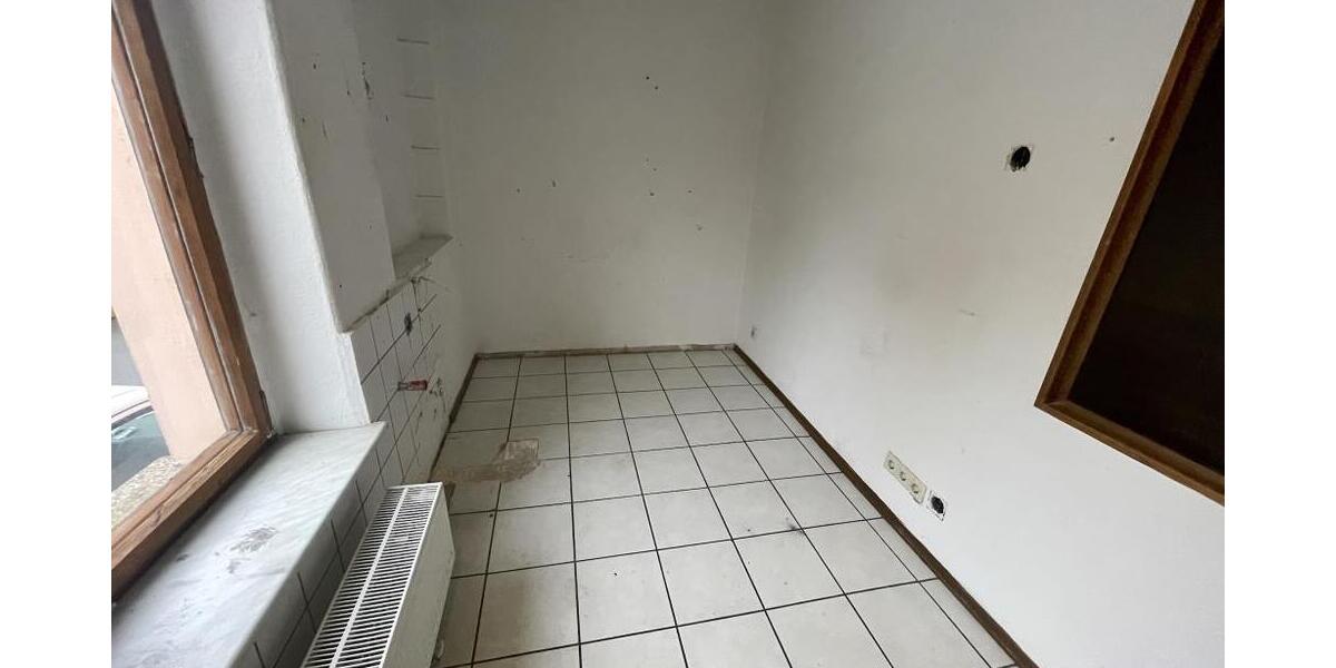 Renovierungsbedürftige Gewerbeeinheit mitten im Zentrum zum Schnäppchenpreis! - Gewerbeobjekt Gera Ostviertel | Angebot:26383746