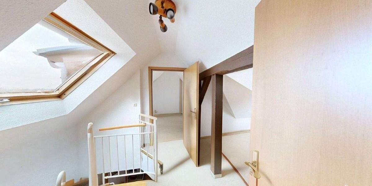 Etagenwohnung Altenburg - 6 Zimmer, 101 m&sup2;, 139.000&euro; | Angebot:25777378