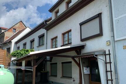 Haus Werdau - 9 Zimmer, 180 m&sup2;, 83.000&euro; | Angebot:25900449