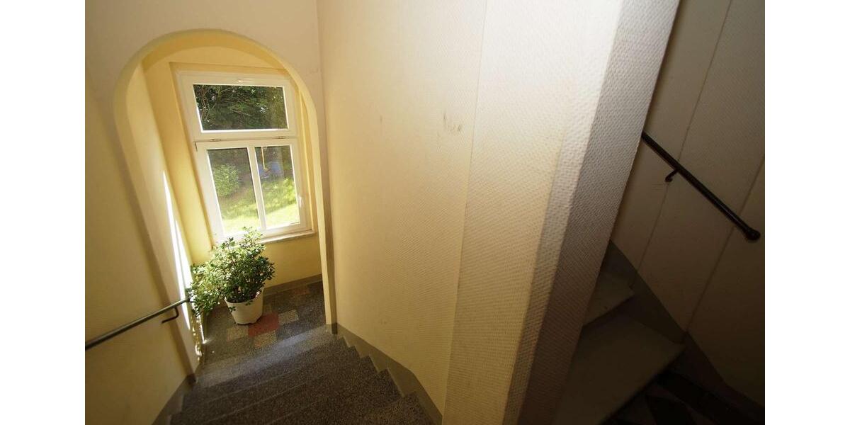 Dachgeschoßwohnung Altenburg - 4 Zimmer, 91 m&sup2;, 363&euro; | Angebot:26259214
