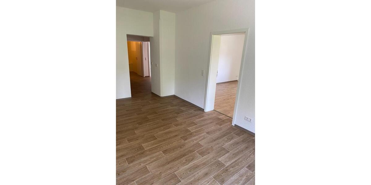 Mehrfamilienhaus, Wohnhaus Werdau - 350.000&euro; | Angebot:23010115
