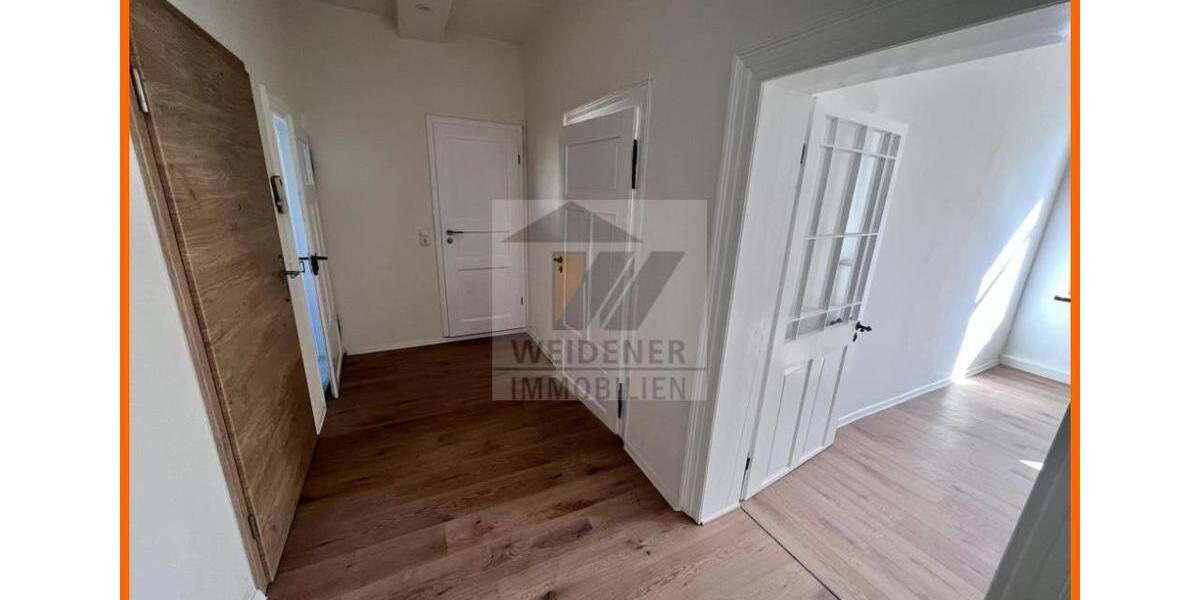 Moderne 3-Zimmer-Wohnung mit EBK und direktem Zugang zum HofTerrasse 3 zimmer