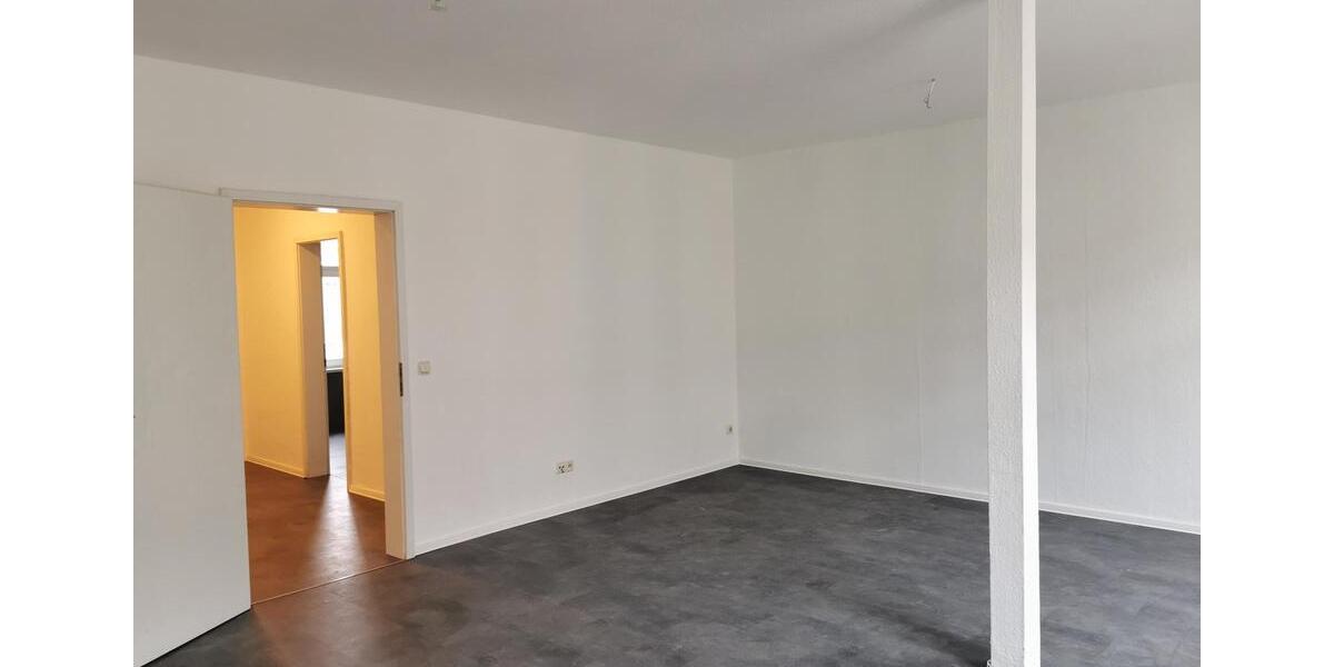 Erdgeschoßwohnung Gera Debschwitz - 3 Zimmer, 92 m&sup2;, 590&euro; | Angebot:26060314