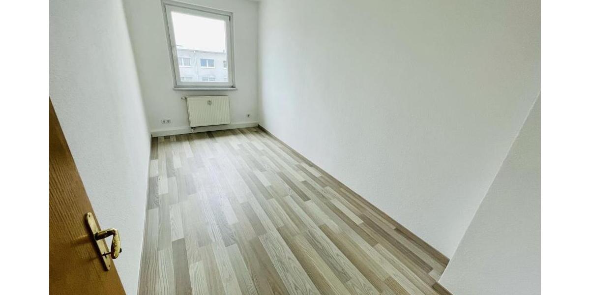 Sonnige 4 Raum Whg. mit Balkon in Gera-Langenberg! - Etagenwohnung Gera Langenberg | Angebot:26335683