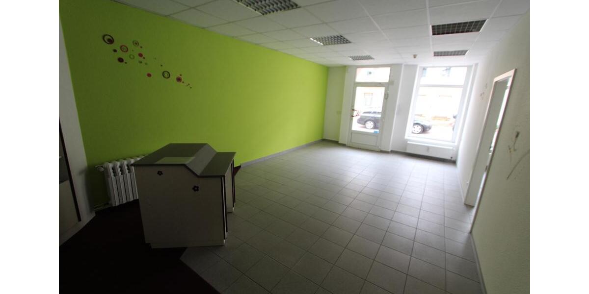 Sehr gut geschnittene Ladeneinheit im Zentrum von Meerane zimmer