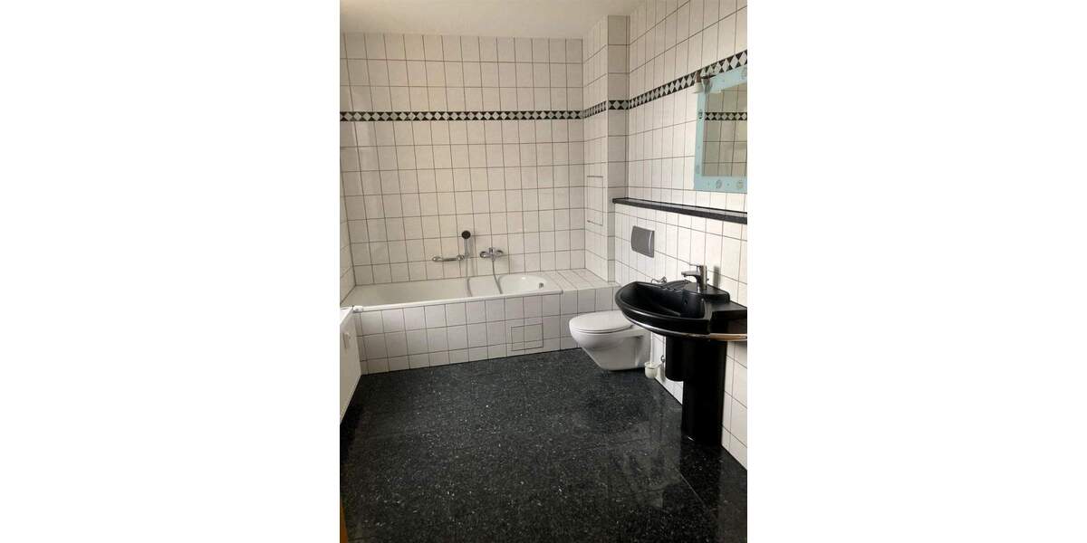 Etagenwohnung Altenburg Altenburg - 2 Zimmer, 55 m&sup2;, 65.000&euro; | Angebot:25674023