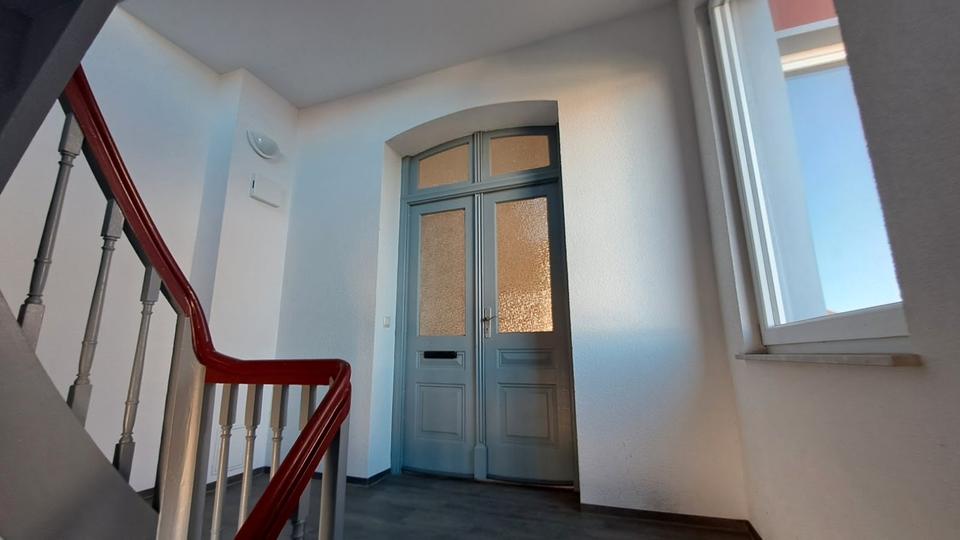 Etagenwohnung Crimmitschau - 3 Zimmer, 76 m&sup2;, 450&euro; | Angebot:26407556