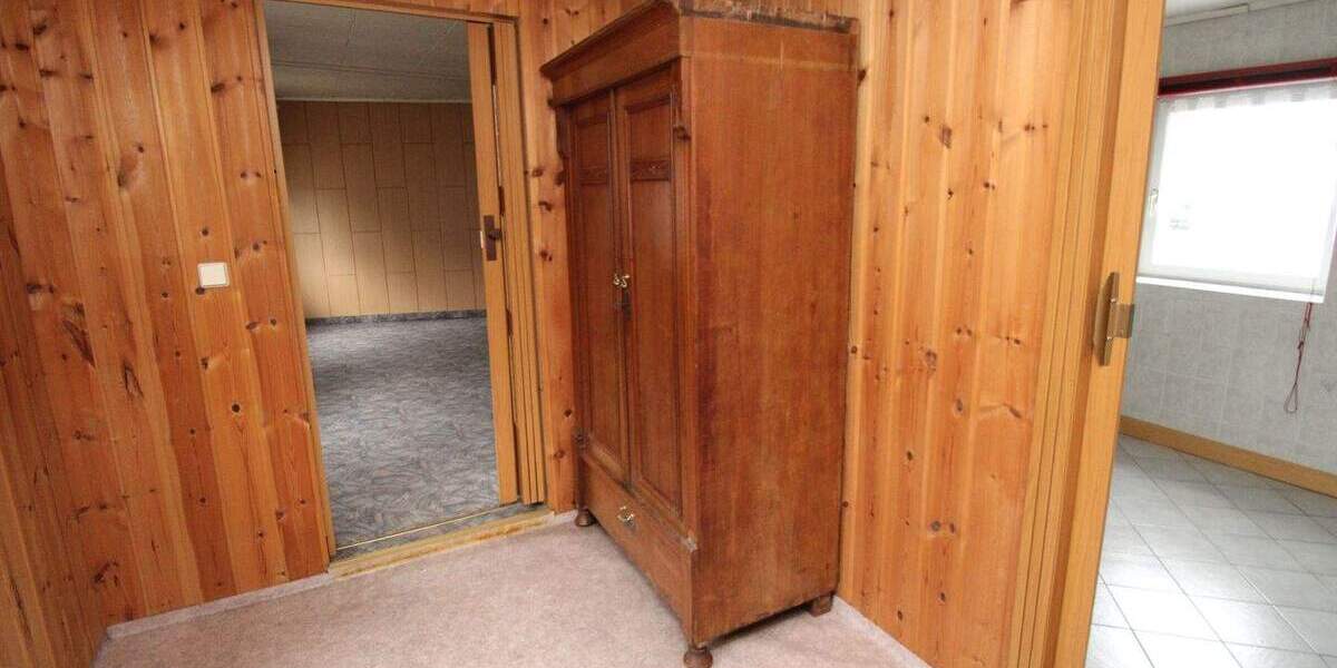 Doppelhaushälfte Teuchern Naundorf - 5 Zimmer, 170 m&sup2;, 110.000&euro; | Angebot:25736455