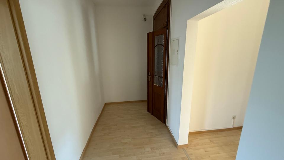 Etagenwohnung Greiz - 2 Zimmer, 44 m&sup2;, 230&euro; | Angebot:26462525