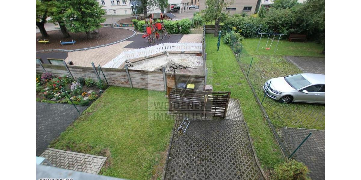3-Raum Wohnung mit Südbalkon und Bade mit DuscheWanne in Debschwitz! 3 zimmer