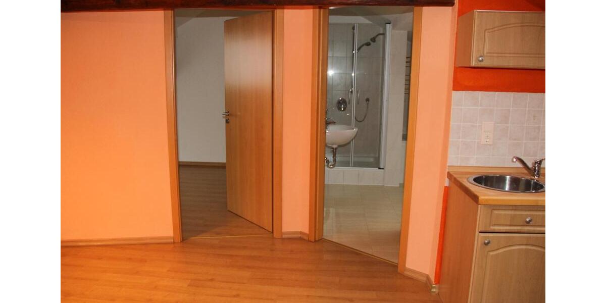 Dachgeschoßwohnung Stadtroda - 3 Zimmer, 69 m&sup2;, 550&euro; | Angebot:25304494