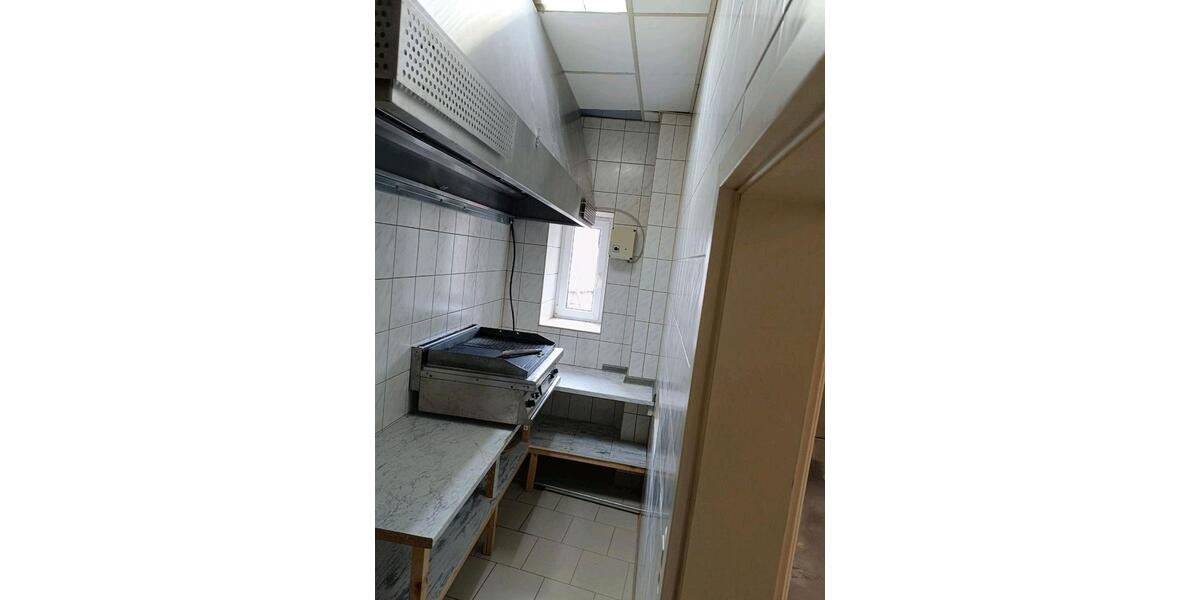 Einfamilienhaus Zeitz - 8 Zimmer, 450 m&sup2;, 500.000&euro; | Angebot:25899973