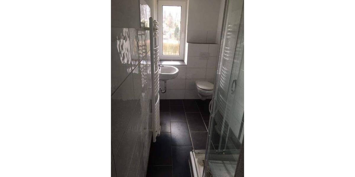Etagenwohnung Teuchern - 2 Zimmer, 53 m&sup2;, 45.000&euro; | Angebot:26820023