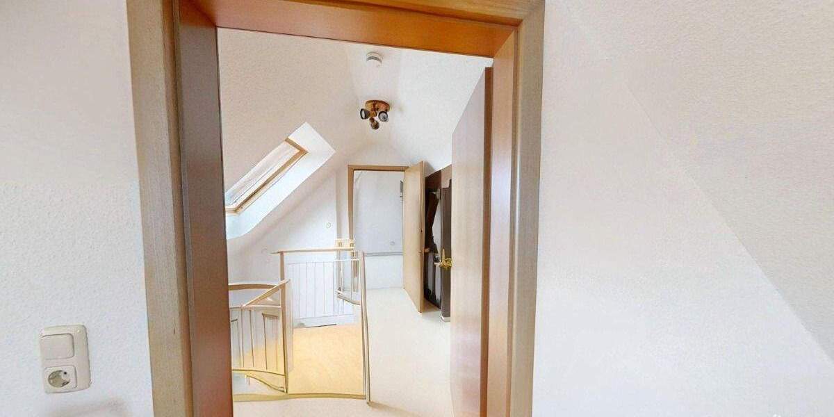 Etagenwohnung Altenburg - 6 Zimmer, 101 m&sup2;, 139.000&euro; | Angebot:25777378