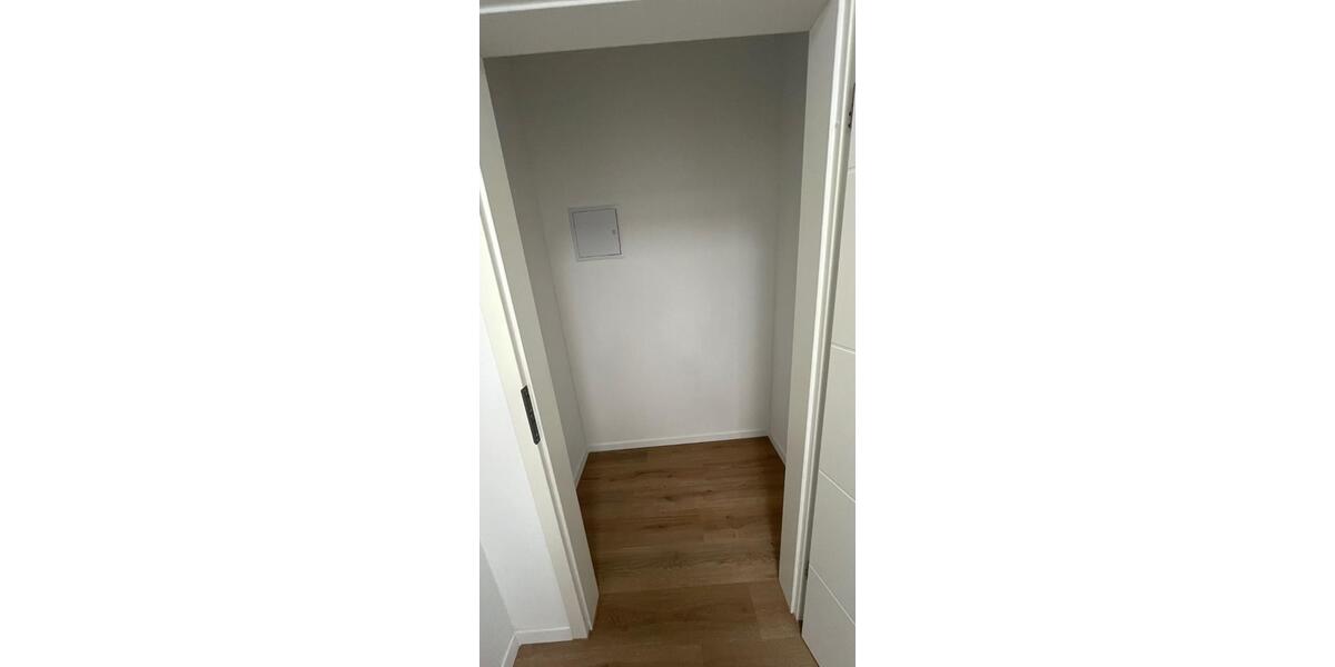 Dachgeschoßwohnung Werdau - 3 Zimmer, 64 m&sup2;, 390&euro; | Angebot:26032896